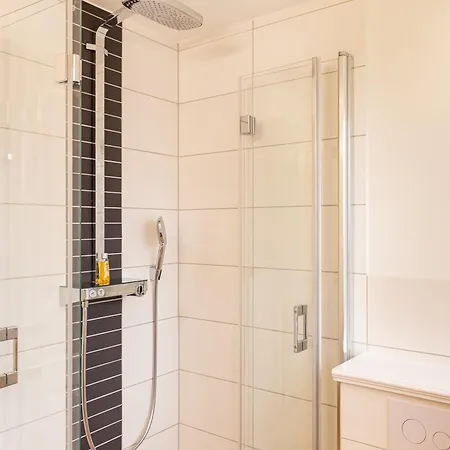 Ferienhaushaelfte Joeri Hues 1 Prázdninový dům