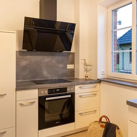 Ferienhaushaelfte Joeri Hues 1