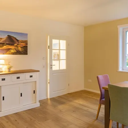 Ferienhaushaelfte Joeri Hues 1 Nebel