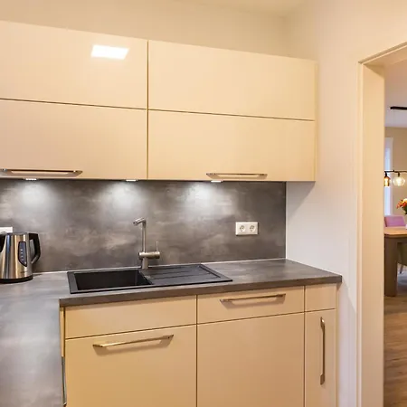 Ferienhaushaelfte Joeri Hues 1 Prázdninový dům Nebel