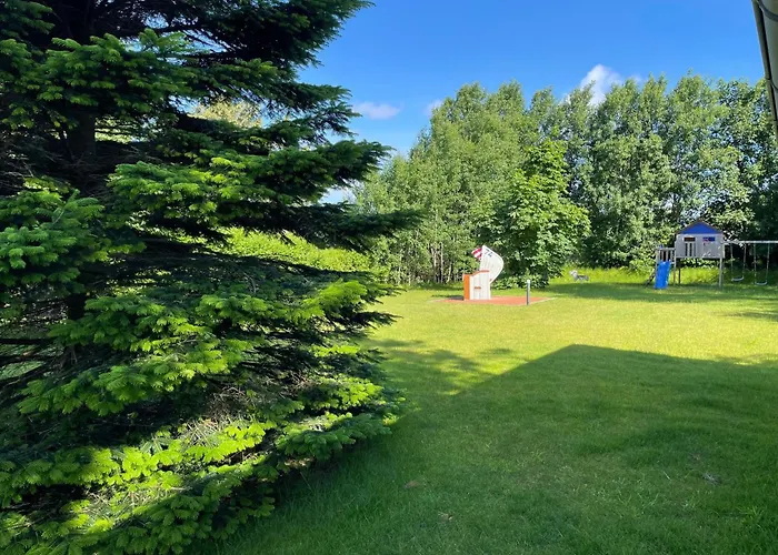 Ferienhaushaelfte Joeri Hues 1 Holiday home