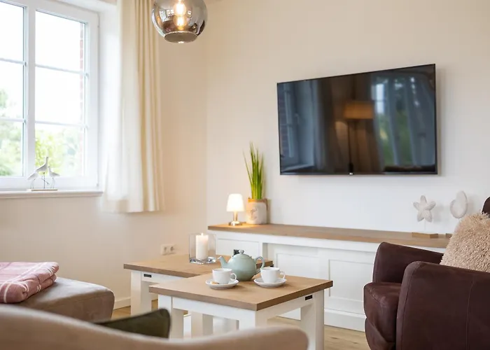 Ferienhaushaelfte Joeri Hues 1 * Nebel